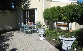 Navona Constantia Guest Cottage